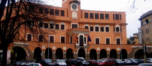 Emanuela Brugiotti: la mamma assessora che accusa il M5S di discriminazione article-post