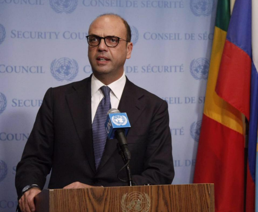 Meglio bruciare subito che spegnersi lentamente: Alfano scioglie NCD il 18 marzo article-post