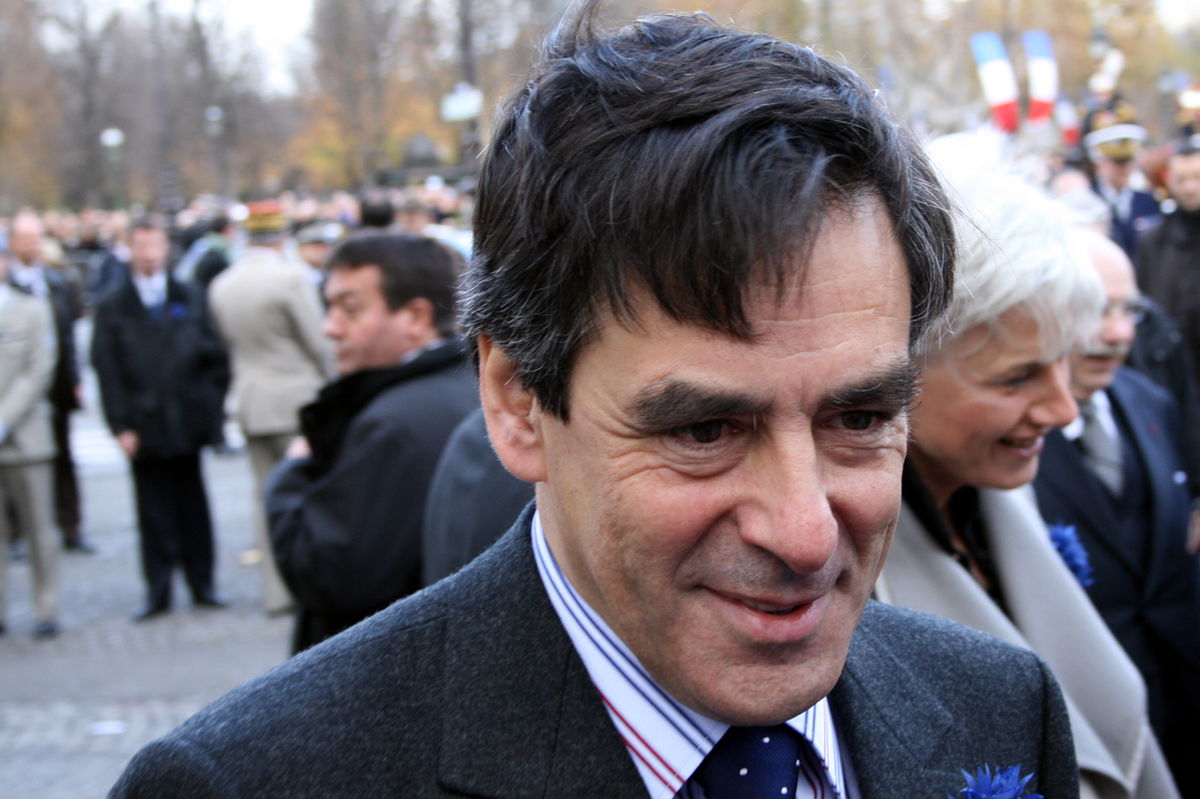 François Fillon non si ritira article-post