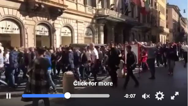 Il video dei tifosi del Lione in centro a Roma article-post