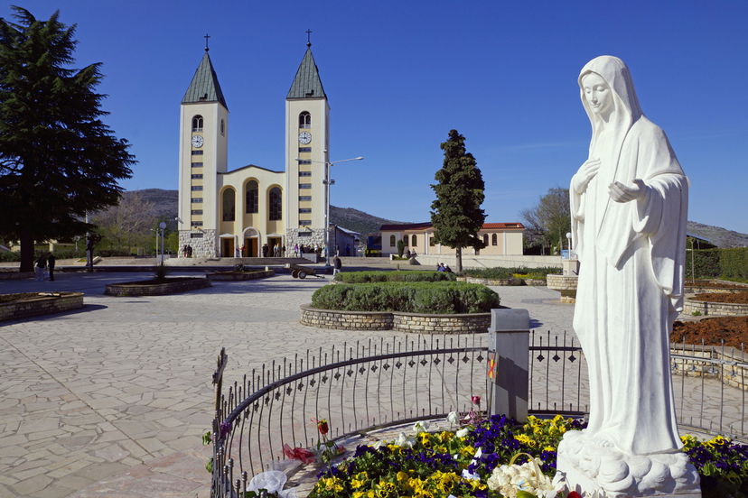 La Madonna di Medjugorje è un imbroglio preview