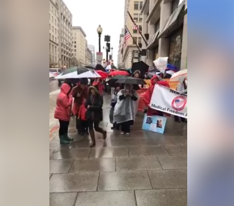 Grazie a Trump gli antivaccinisti rialzano la testa article-post