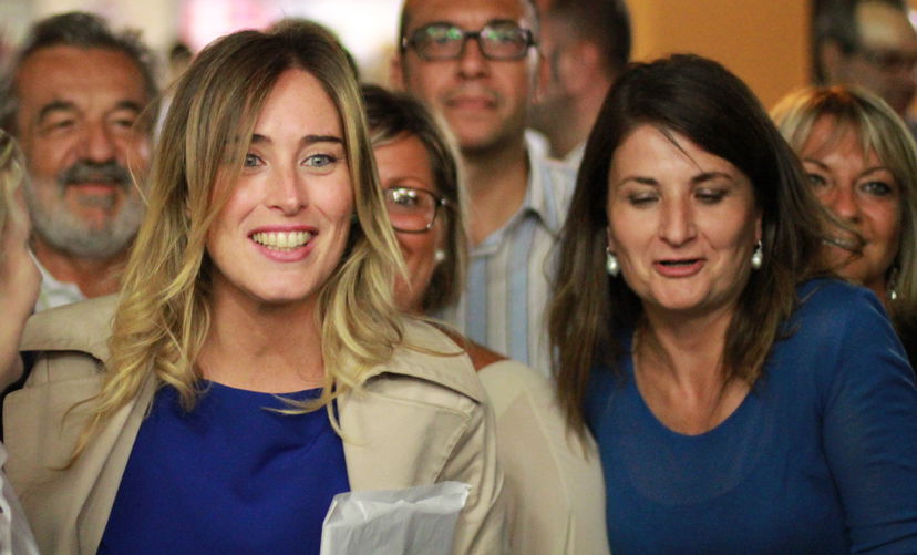 De Bortoli e Maria Elena Boschi che chiede a Unicredit di comprare Banca Etruria article-post
