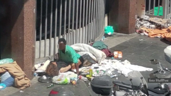 Cosa c'è dietro le foto della coppia che fa sesso per strada in via Curtatone a Roma article-post