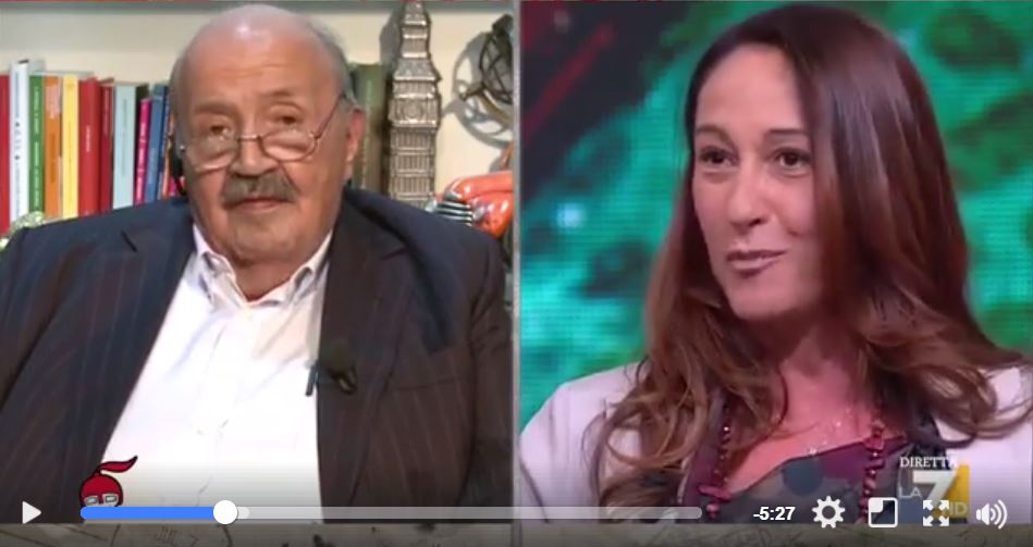 Paola Taverna e "quel vecchio rinc…" di Maurizio Costanzo article-post