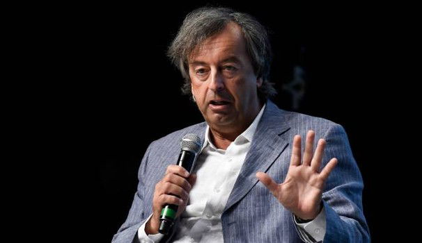 La storia di quello che si lamenta perché è stato «querelato da Burioni» article-post