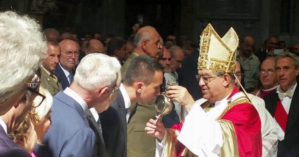 L’incontro tra Di Maio e il vescovo per i negozi chiusi la domenica article-post