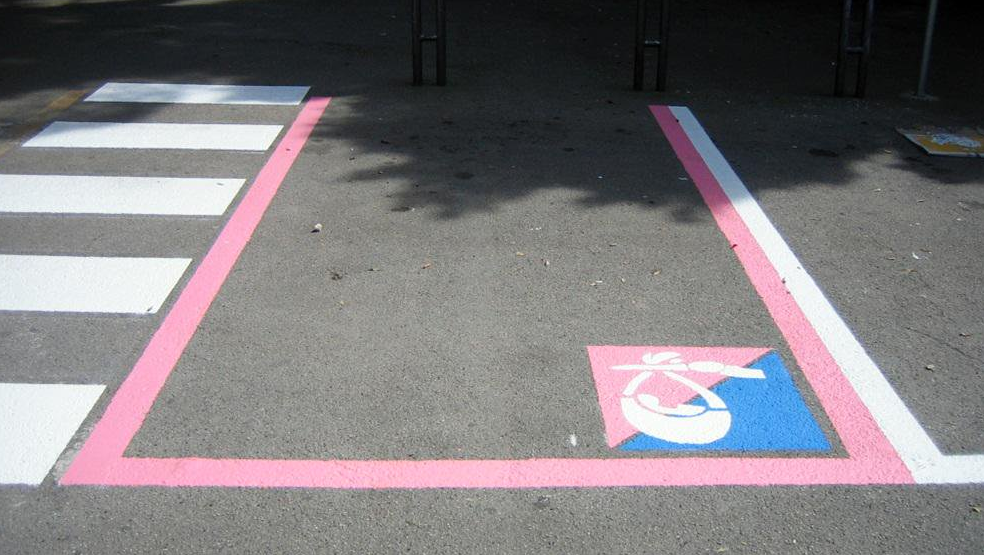 Pontida e l'apartheid dei parcheggi contro lesbiche ed extracomunitarie article-post