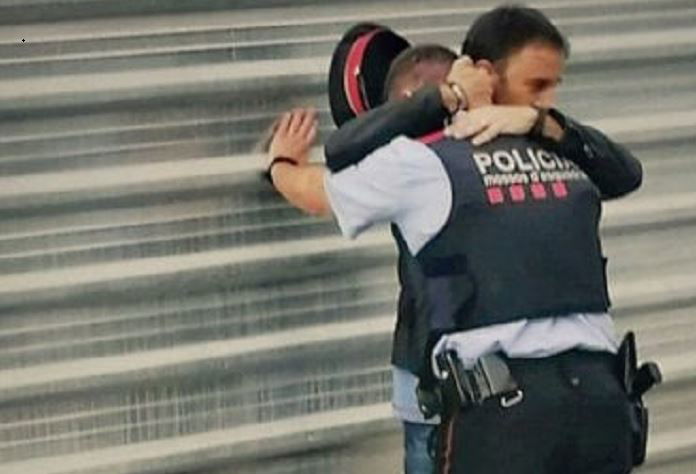 Catalogna, referendum tra le violenze article-post