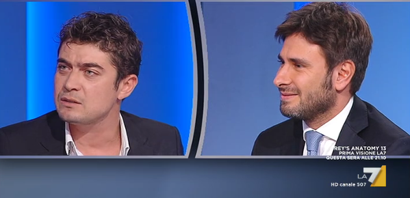 L'esilarante show di Alessandro Di Battista e Riccardo Scamarcio a Otto e Mezzo article-post