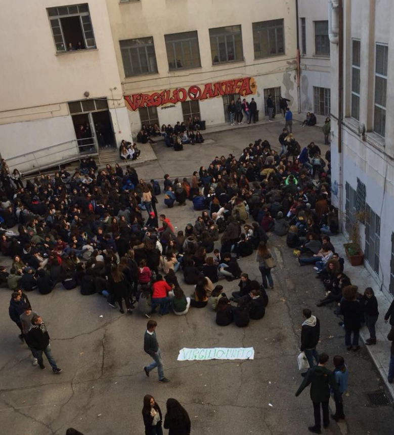virgilio unito proteste studenti liceo roma - 3