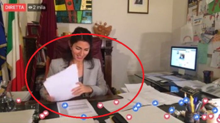 La diretta «finta» di Virginia Raggi su Facebook article-post