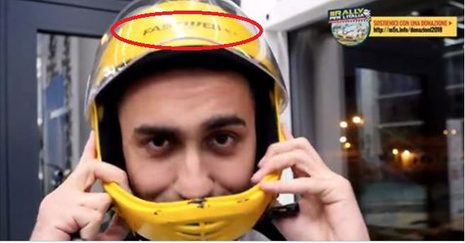 Di Maio e il casco griffato Fastweb article-post