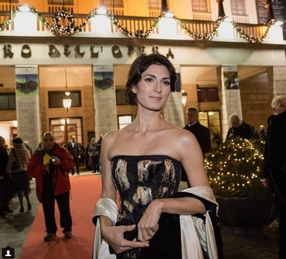 Virginia Raggi si rende conto che sarà dura arrivare viva a fine mandato article-post