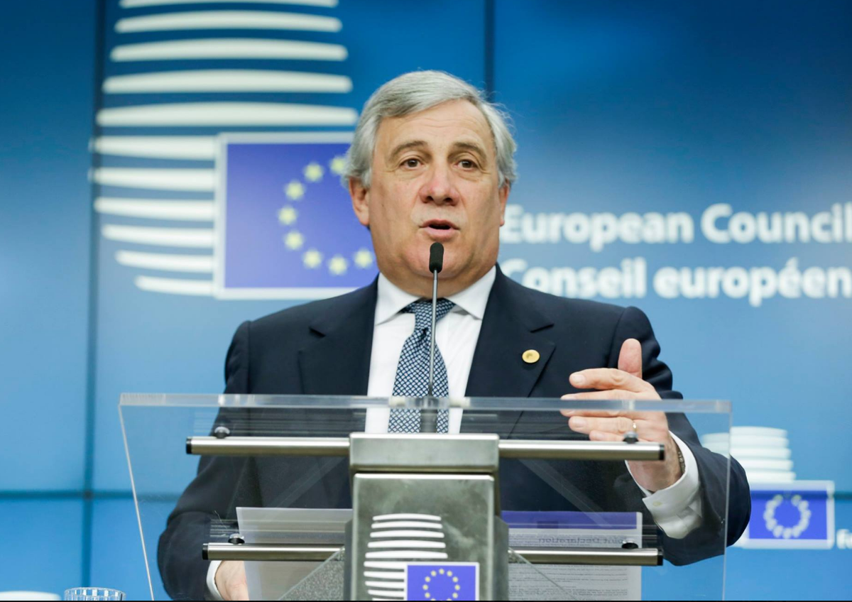 Antonio Tajani: il candidato premier di Silvio Berlusconi article-post