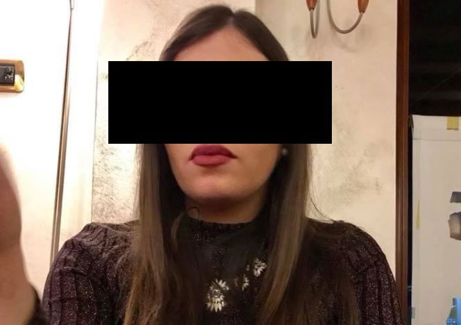 Matteo Renzi e la foto di Francesca Renzi, cugina e portaborse in Senato article-post