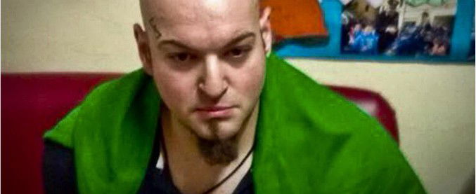 Il terrorista Luca Traini e la runa nazista tatuata article-post
