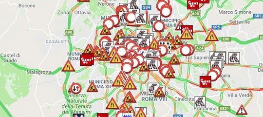 L’emergenza buche a Roma e la brutta fine delle #stradenuove del M5S article-post