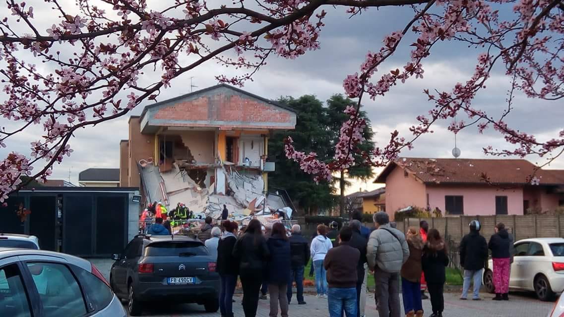 La palazzina crollata a Rescaldina article-post
