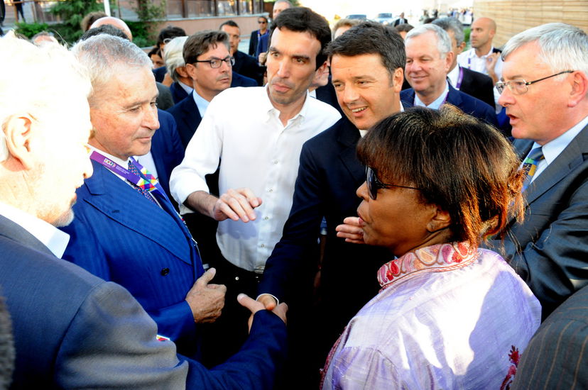 Come Renzi vuole rompere le uova nel paniere al M5S (e a Martina) article-post