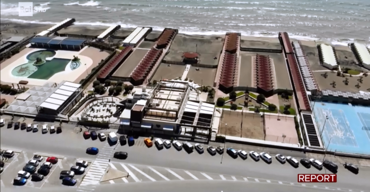 report ostia balneari libera spiaggia m5s paolo ferrara - 4