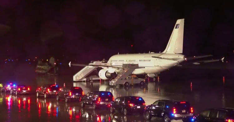 air force renzi bufala pd conte canada volo di stato - 3