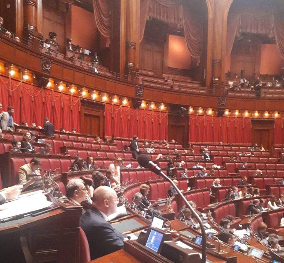 «I deputati M5S assenti alla Camera durante la discussione sulla fiducia a Conte» article-post