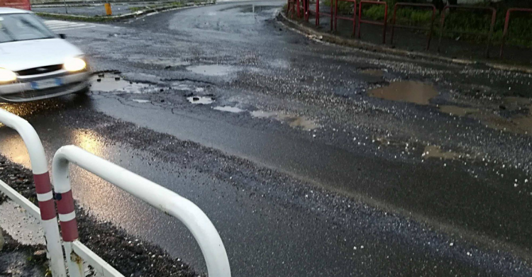 m5s buche roma limite velocità atac linee interrotte - 7