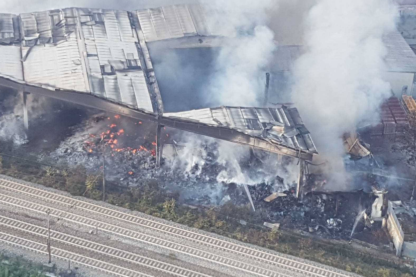 Cosa vuol dire che dopo l’incendio a Milano i valori di diossina sono alterati article-post