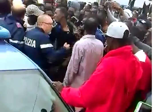 salvini borgo mezzanone migranti polizia sap - 3
