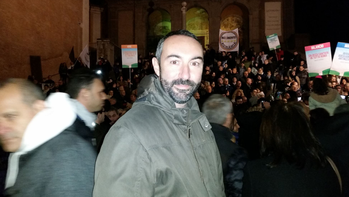 Il complotto dei giornalisti che hanno inventato il “flop” della manifestazione pro-Raggi article-post