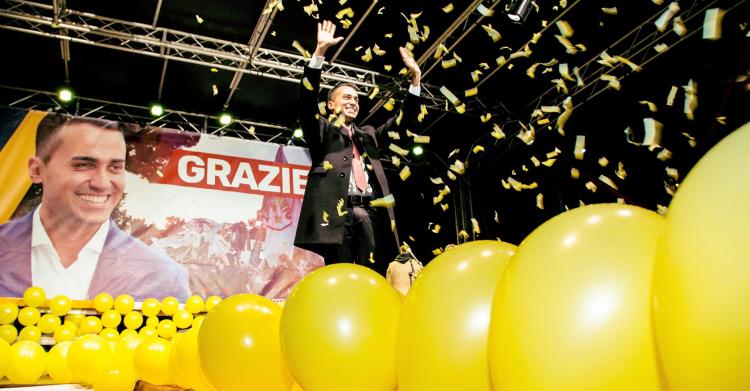 festa m5s discoteca sei mesi governo - 1