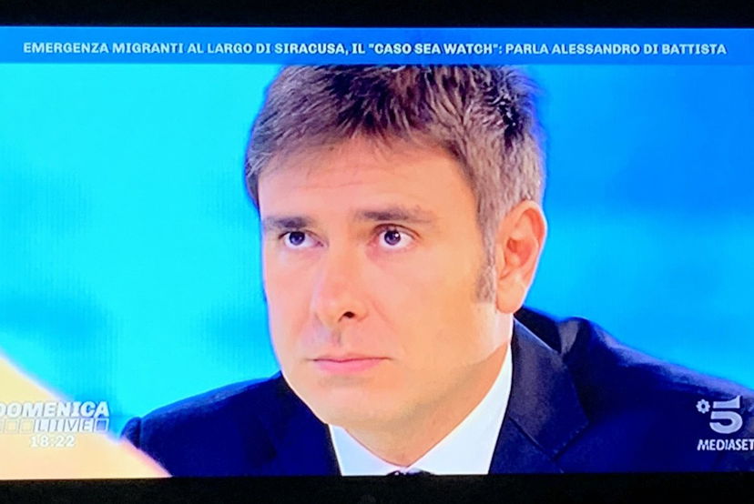 Alessandro Di Battista rifiuta la candidatura alle Europee article-post