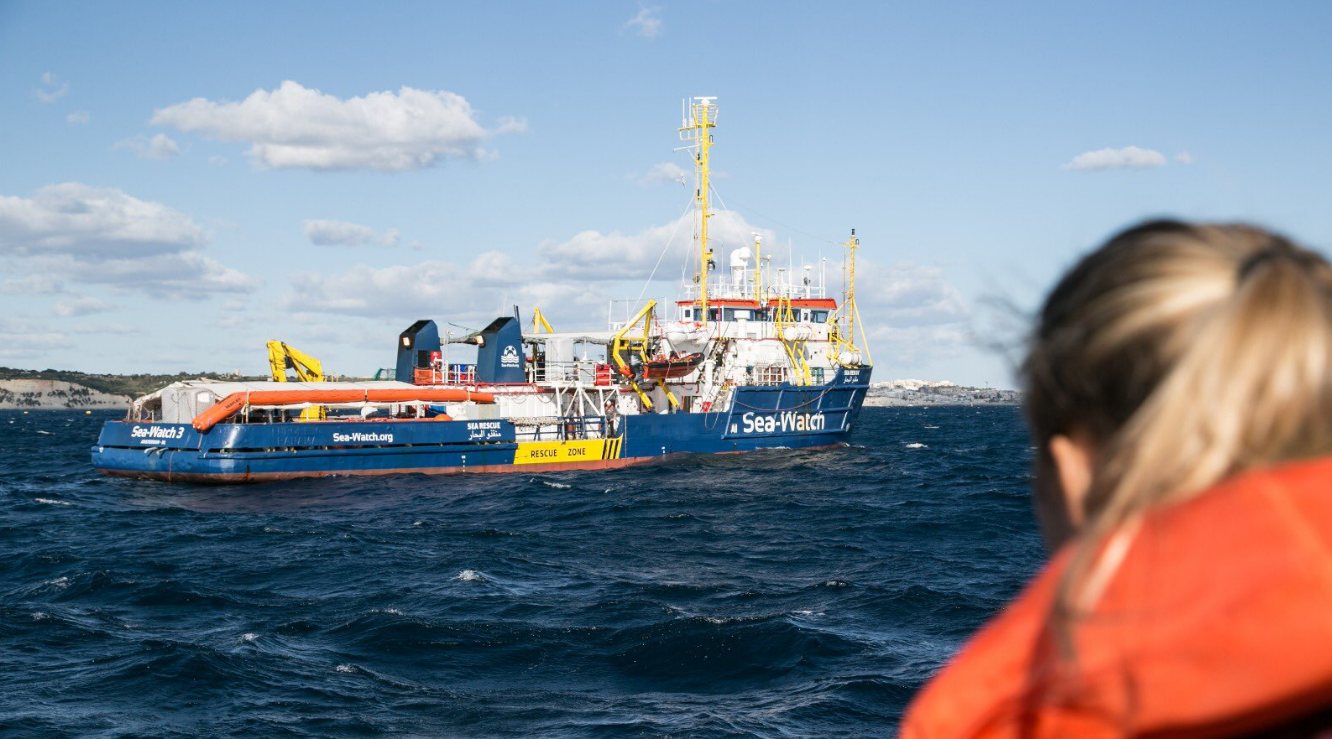 migranti sbarcati salvini sea watch 49 - 4