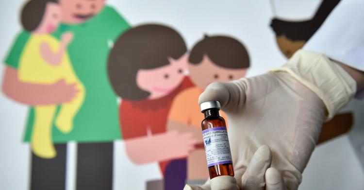 false certificazioni vaccini