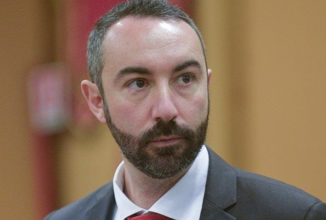 Barillari (e 146 consiglieri M5S) chiedono a Giulia Grillo di “superare” la Legge Lorenzin. Con una free-vax article-post