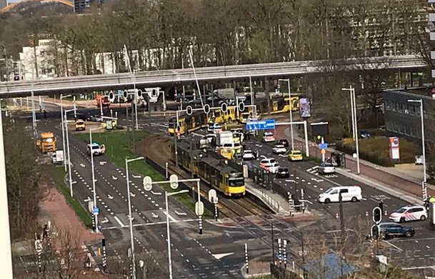 sparatoria tram utrecht - 1