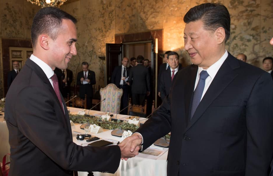 Le arance a vapore di Luigi Di Maio article-post