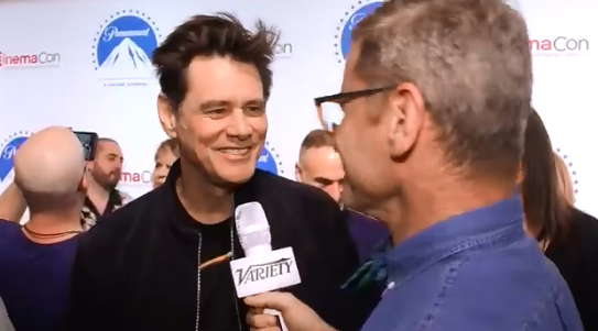 La risposta di Jim Carrey alla Mussolini: “Se vuole può capovolgere la vignetta” article-post
