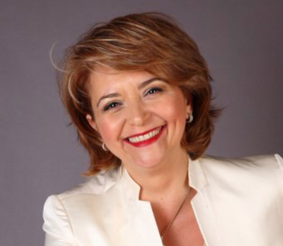Maria Limardo: il saluto romano della candidata sindaca di Vibo Valentia article-post