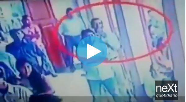 Il video del sospetto kamikaze dell’attentato della chiesa di San Sebastiano in Sri Lanka preview