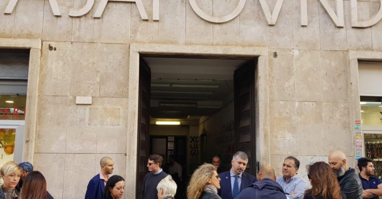 casapound corrente elettrica via napoleone bollette - 4