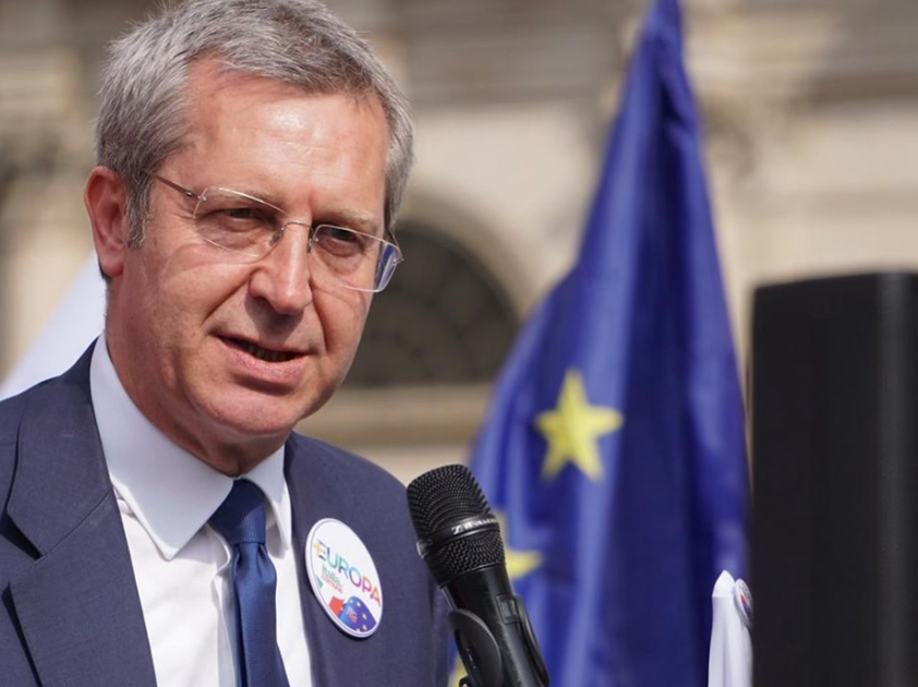 +Europa: semaforo rosso per il pullman di Tabacci e Della Vedova article-post