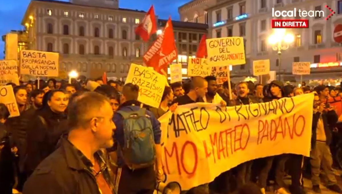 Matteo Salvini e la bufala dei “delinquenti” che hanno aggredito i poliziotti a Firenze article-post