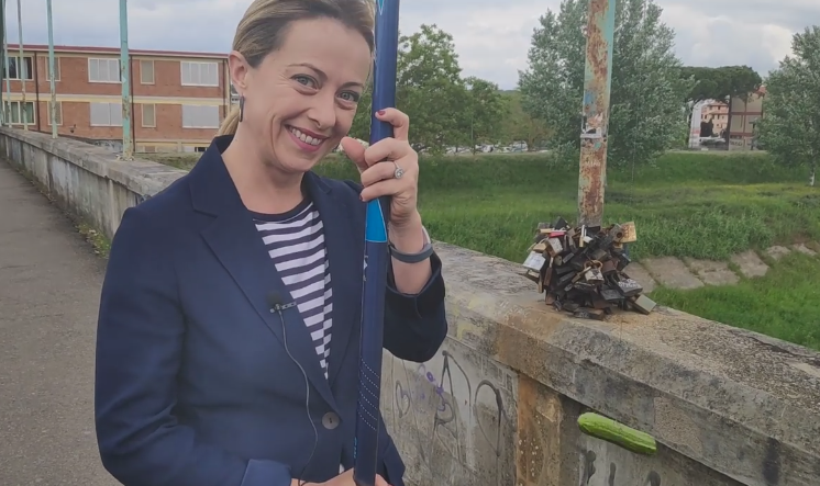 La clamorosa fregatura che si nasconde dietro le zucchine di mare di Giorgia Meloni preview