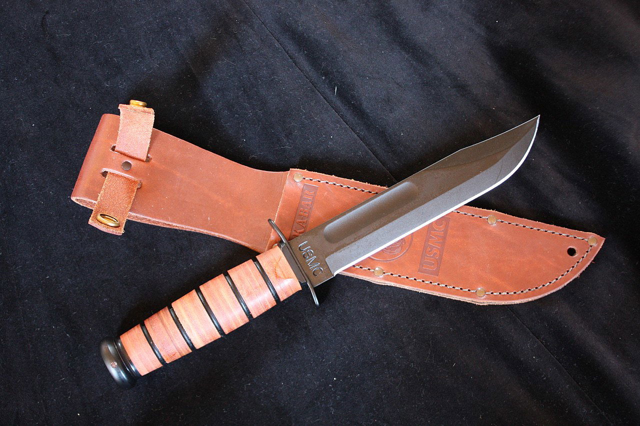 Trench knife Ka-Bar Camillus coltello mario rega cerciello 1