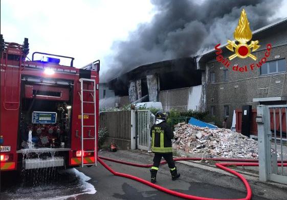 incendio rifiuti speciali settimo milanese