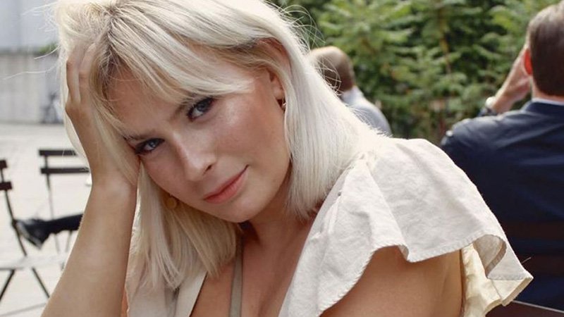 Amanda Hansson: la ragazza cacciata dal bus perché troppo svestita article-post
