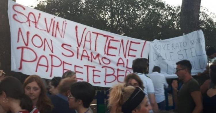 salvini contestato soverato
