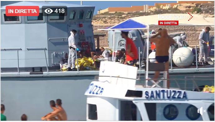 Un altro sbarco a Lampedusa mentre Salvini sequestra le ONG article-post